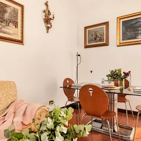 Annemary Maison *